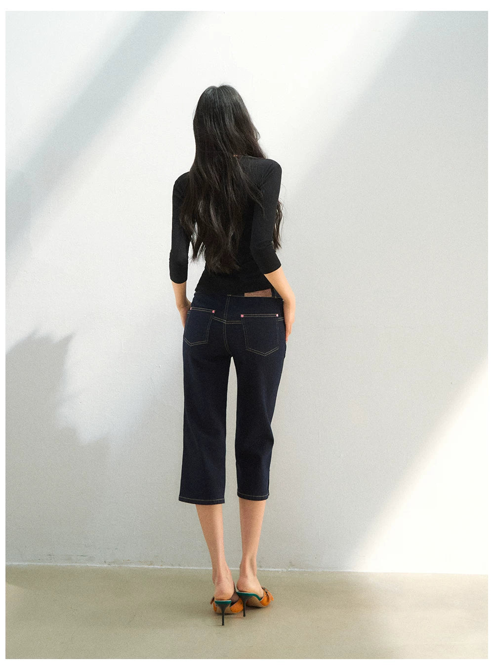 Studded Belt Cropped Denim Pants