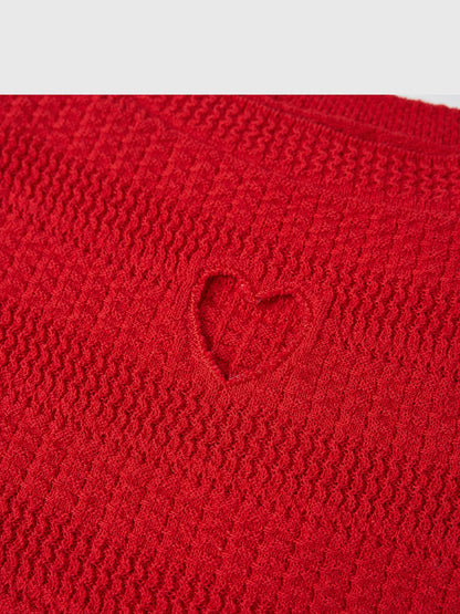 Heart-Cut Linen Blend Fitted Tee