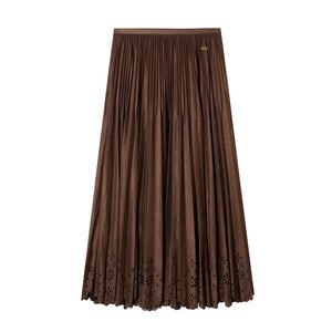 Brown / S