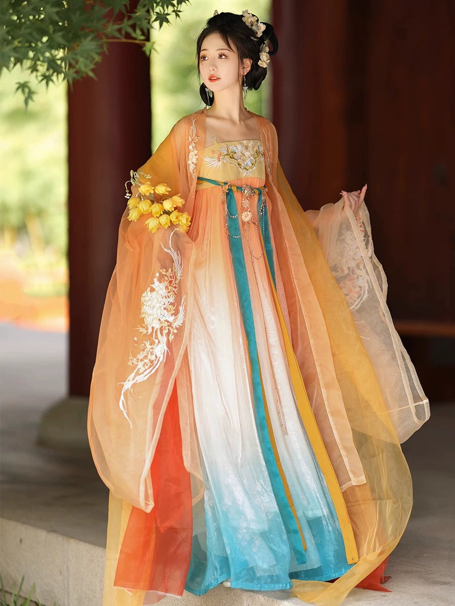 &quot; 游鲤听雨&quot; Tang Dynasty hanfu set