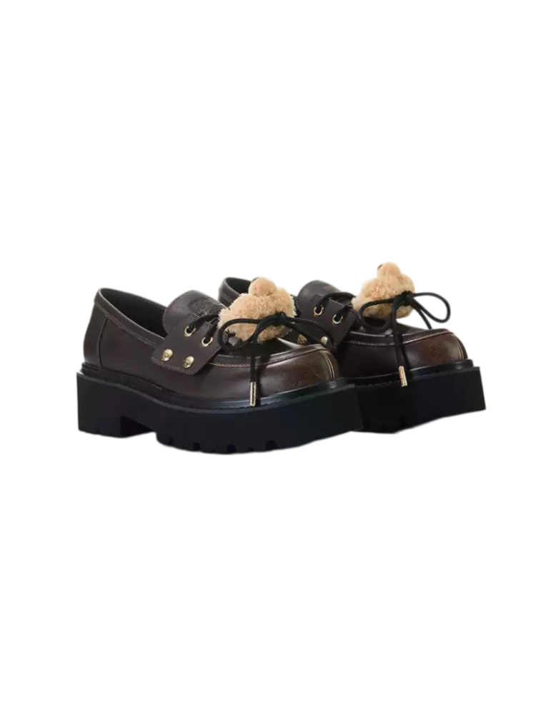 Loafer mit Schleife aus Maßband