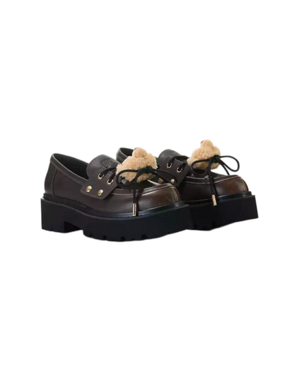 Loafer mit Schleife aus Maßband