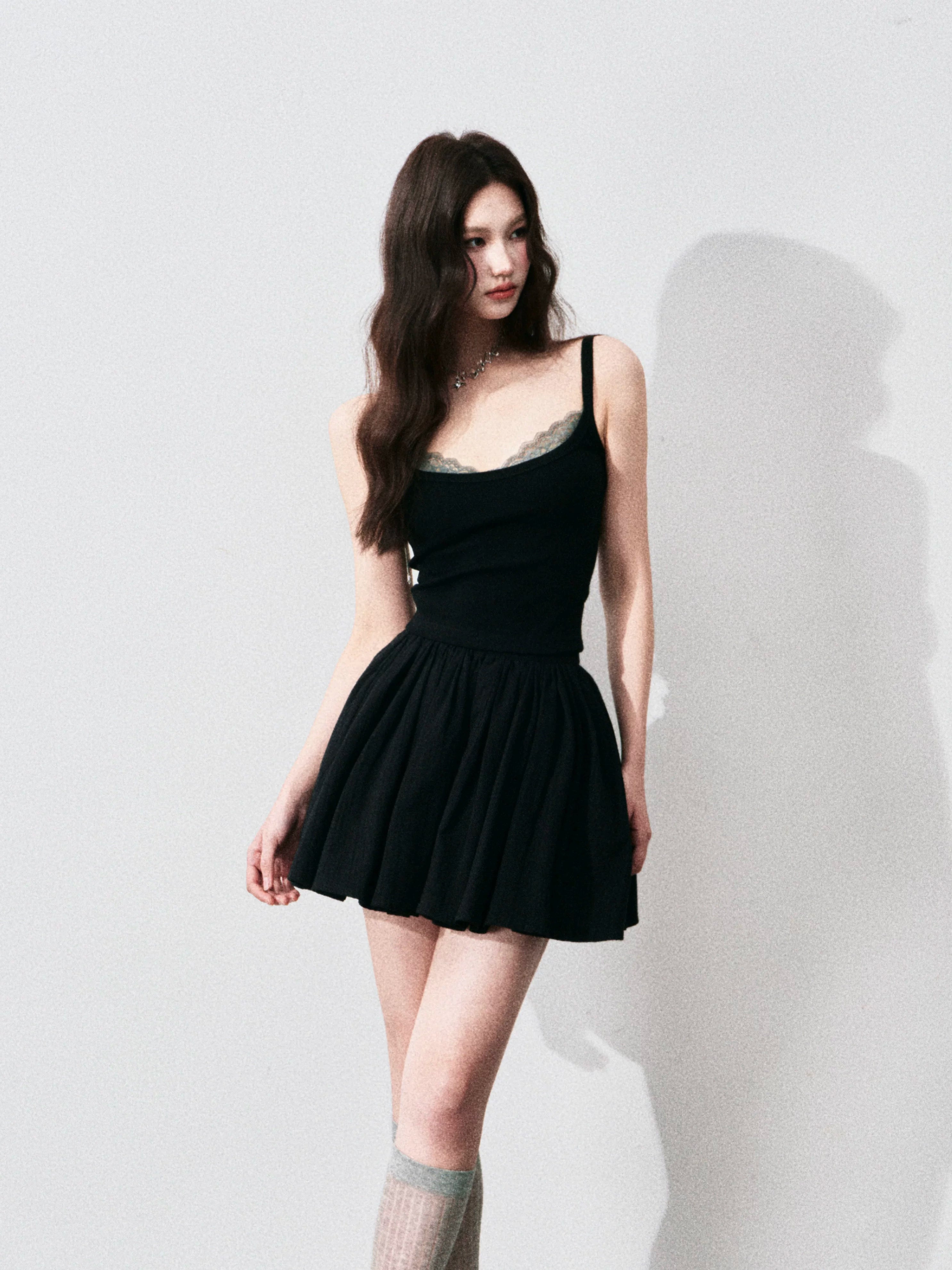 Contrast Lace Trim Slim-Fit Camisole