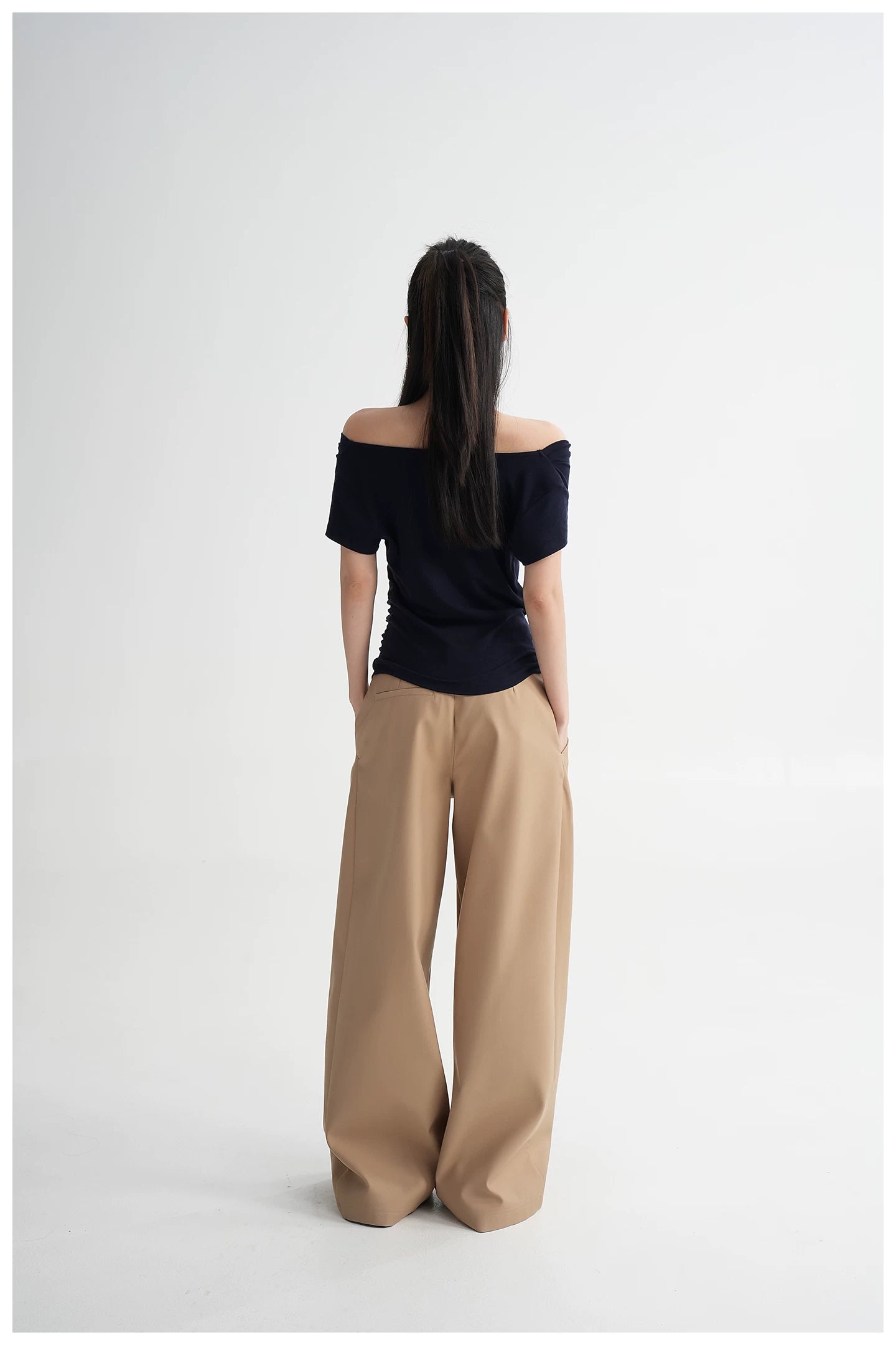 Draped Off-Shoulder Fitted Short Sleeve T-Shirt