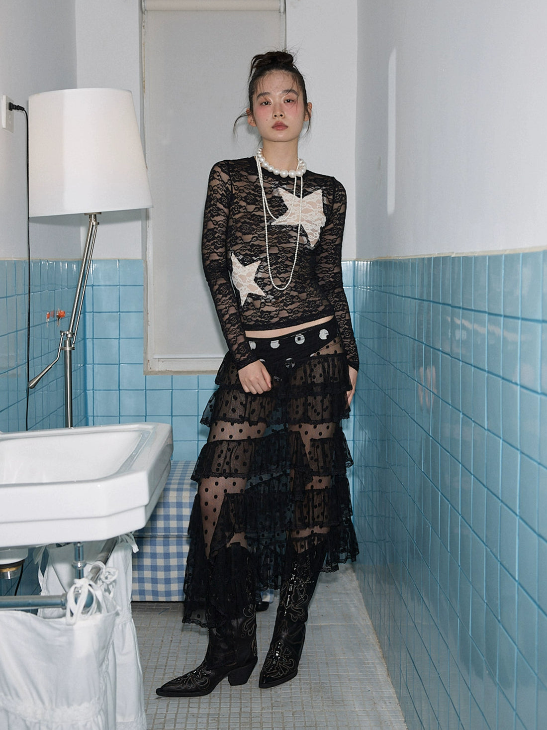 Color-Block Patch Lace Bottoming Top