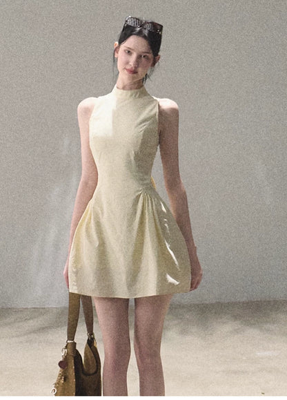 Vanilla Spring Halter Backless Dress