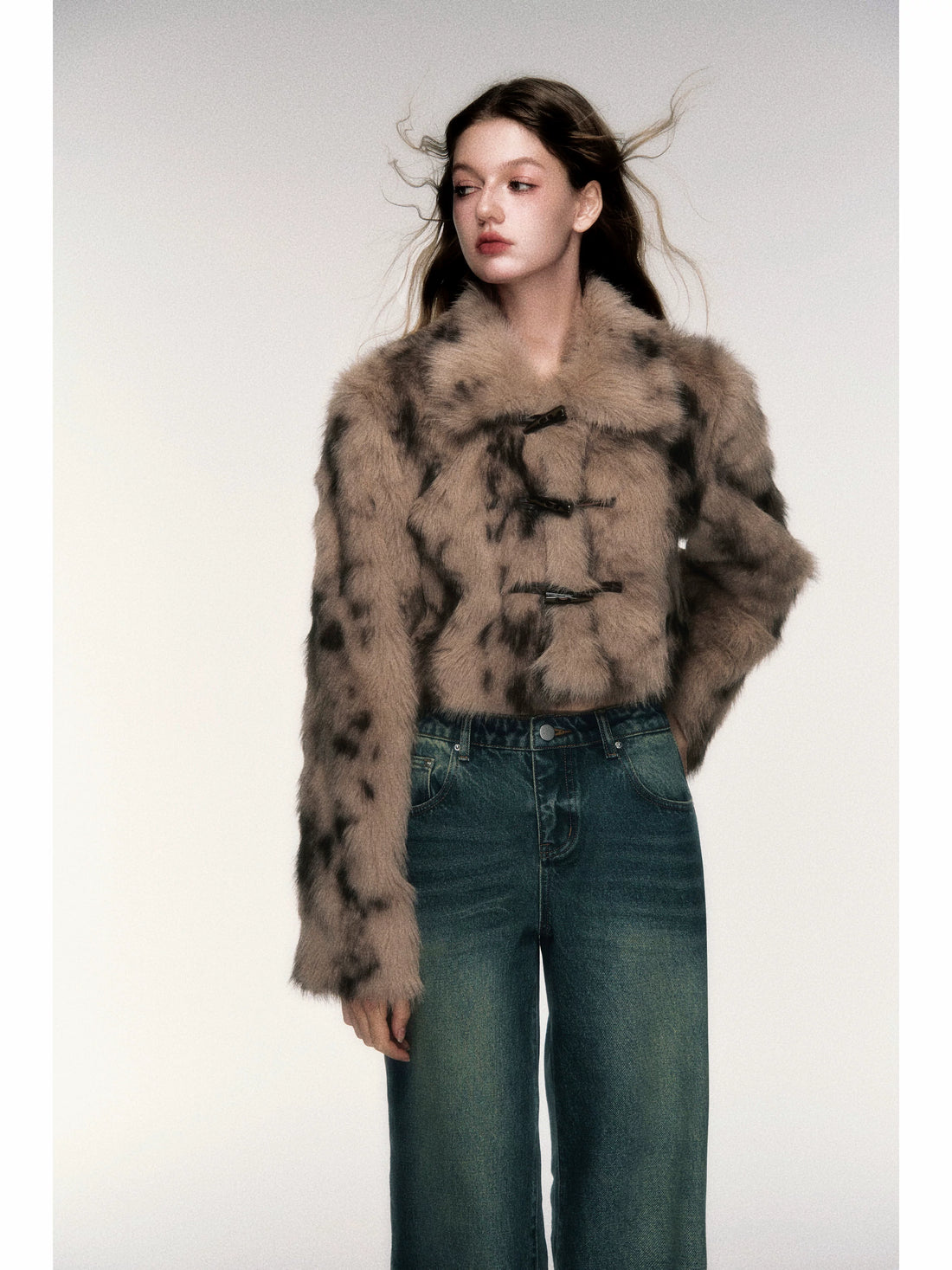 Sweet-Cool Leopard Faux Fur Cropped Jacket