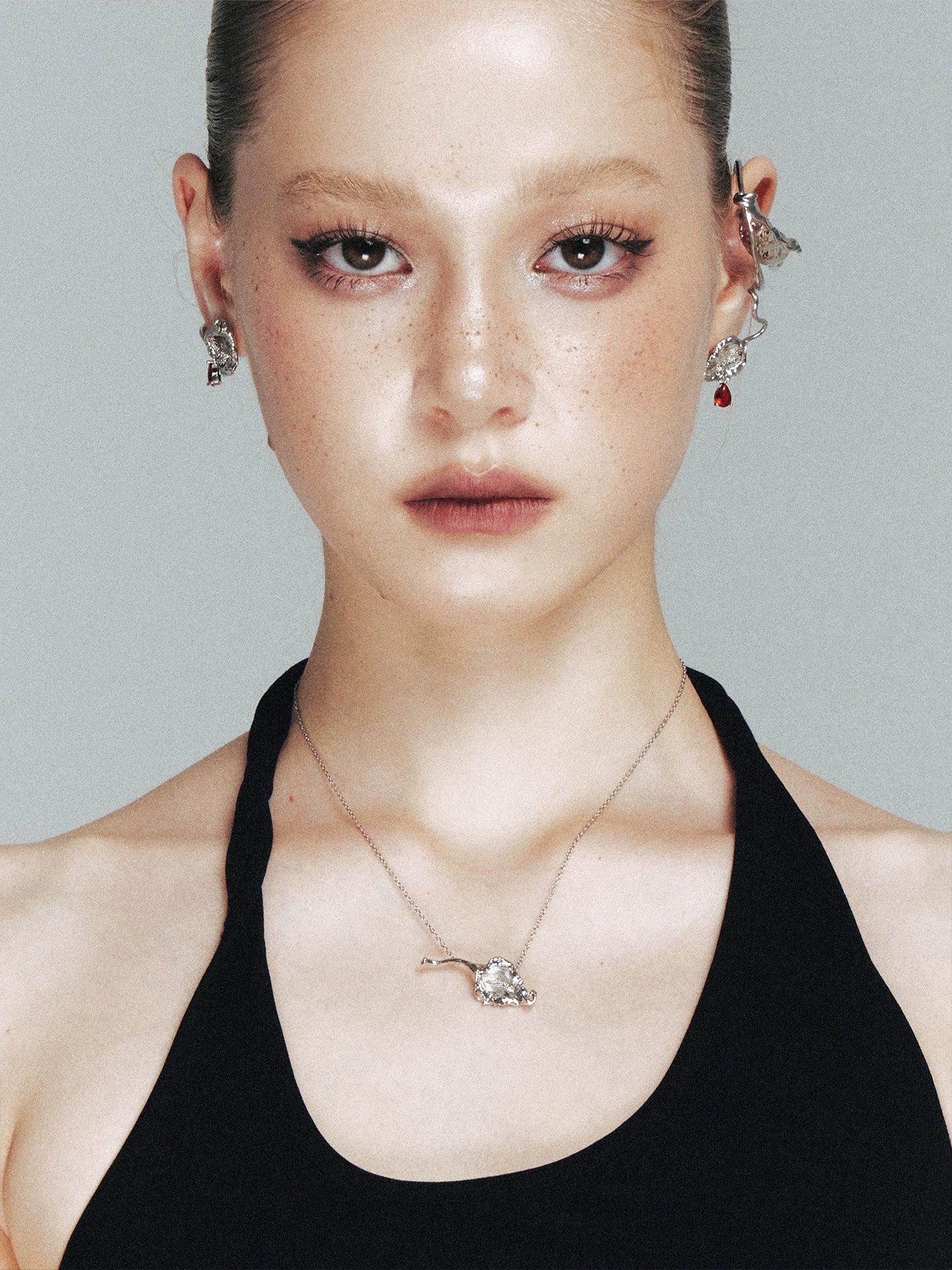 Minimalist Floral Collarbone Chain Necklace