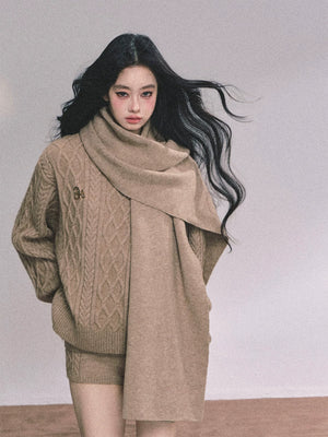Brown Scarves / L