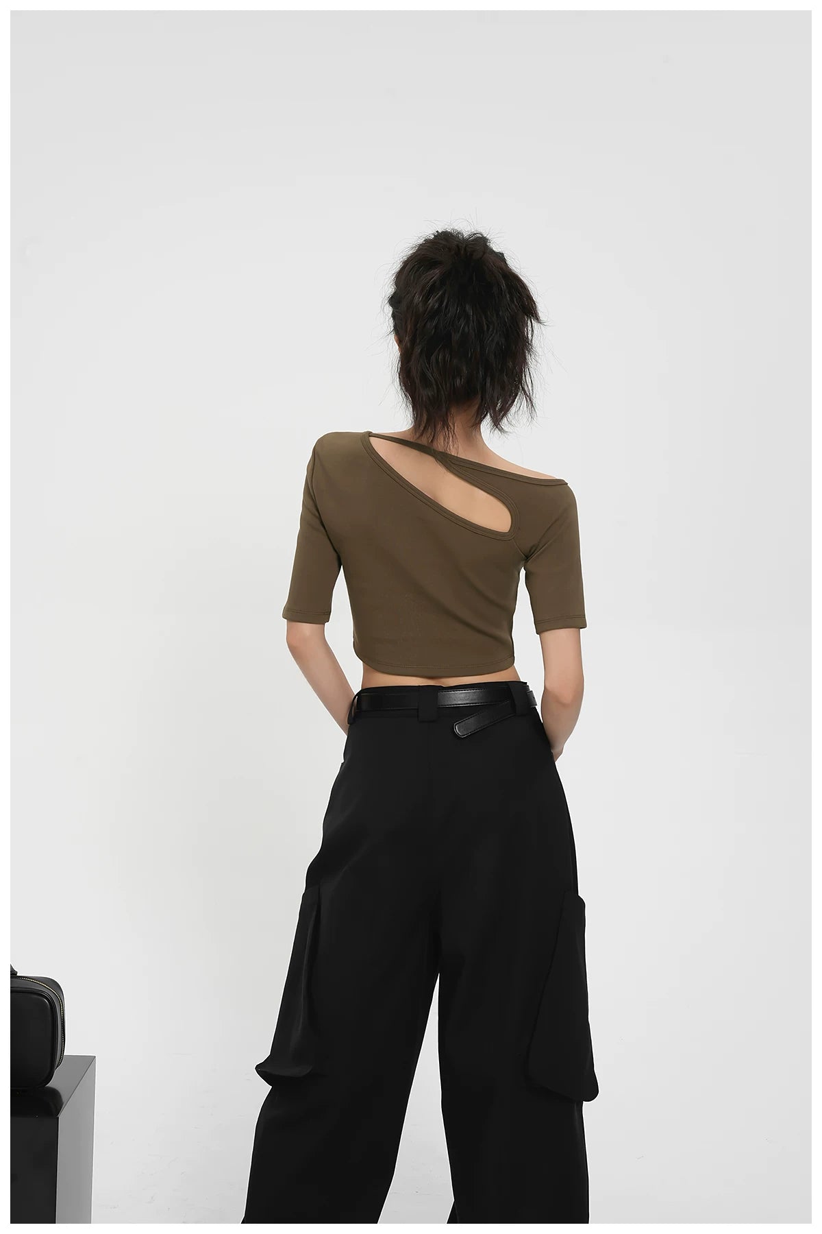 Asymmetric One-Shoulder Cropped Stretch T-Shirt