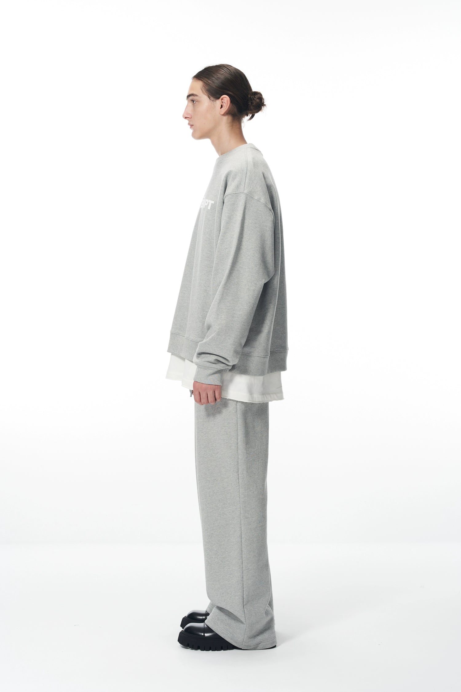Essential Logo Sweatshirt &amp; Hoodie &amp; Sweatpants Set