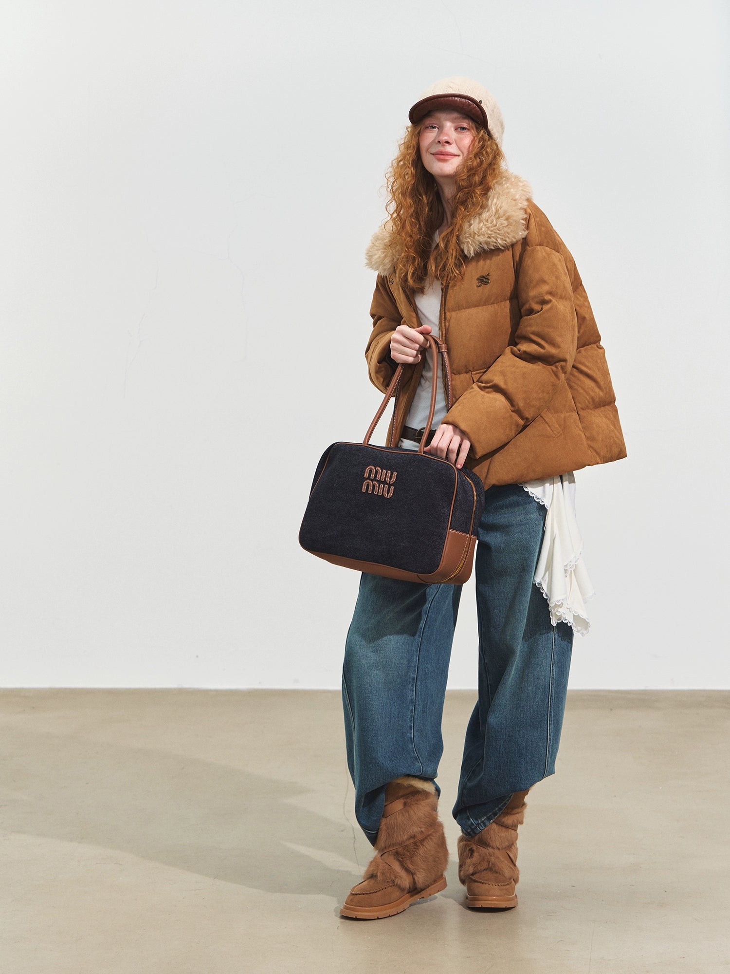 Curved-Panel Wide-Leg Denim Jeans