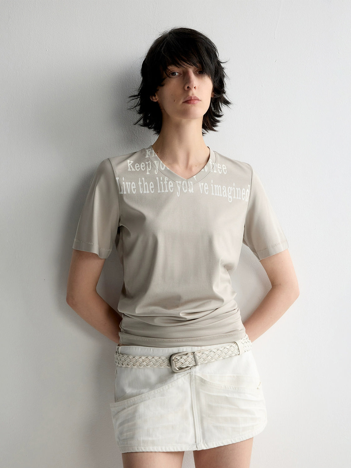 All-Over Print V-Neck Stacked Waist T-shirt