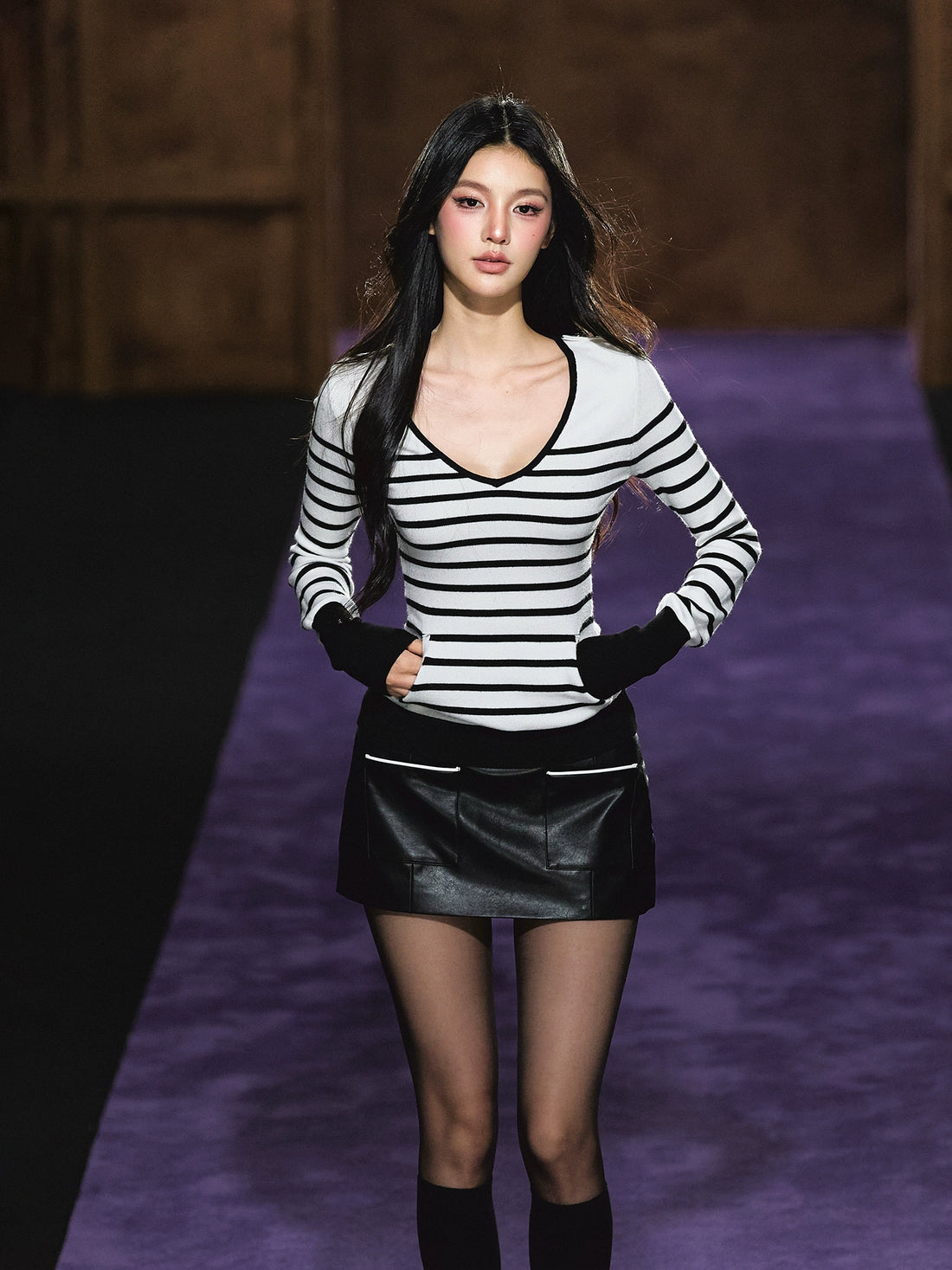 Tweed-Inspired Contrast Low-Waist Faux Leather Mini Skirt