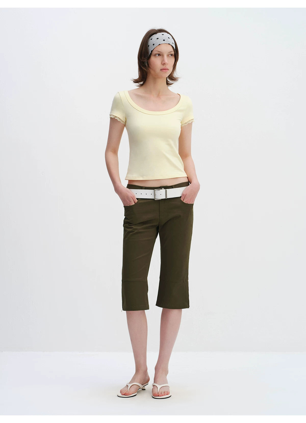 Vintage Capri Low-Rise Slim Flared Cropped Pants