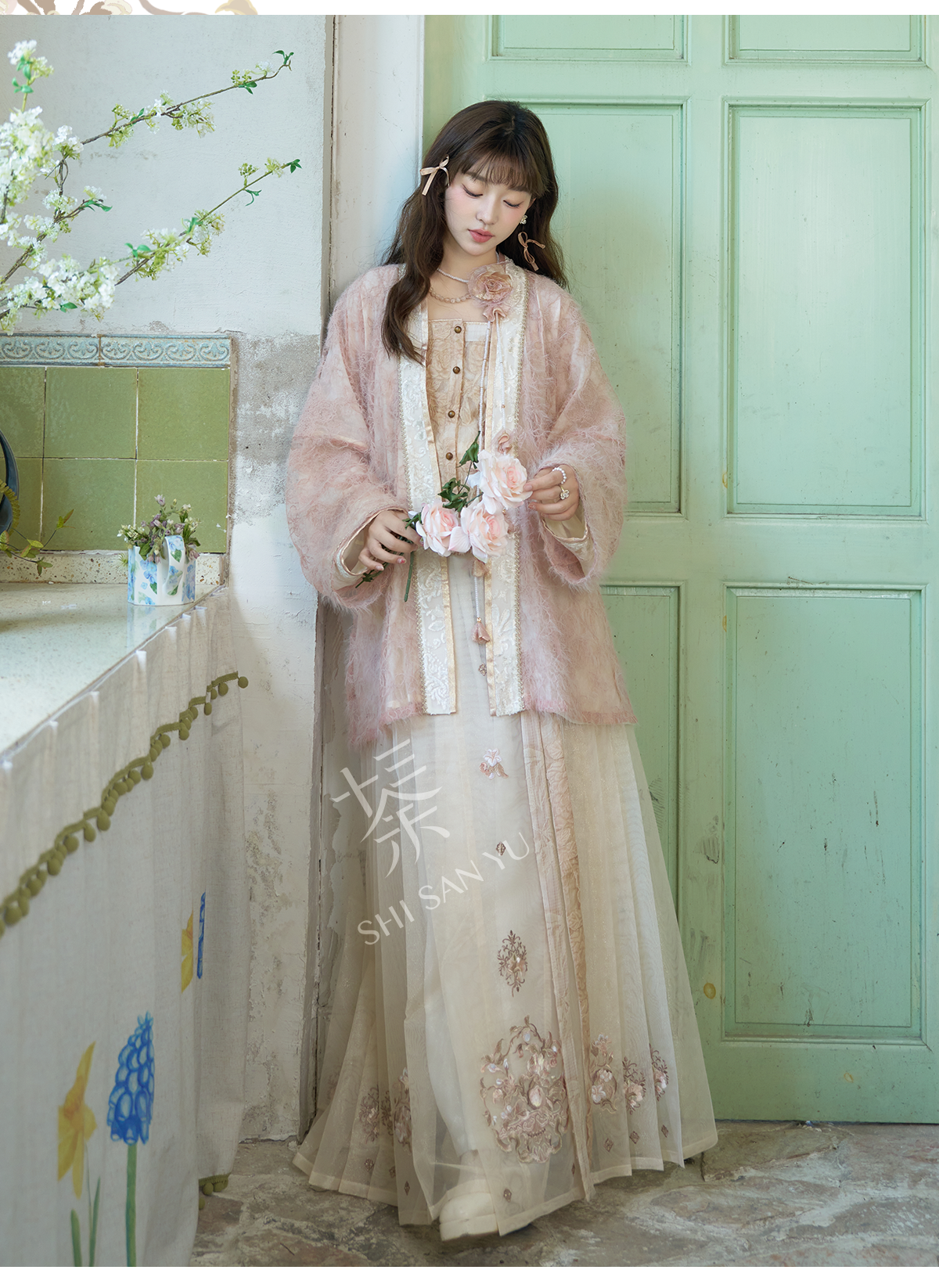 &quot;桃雾朝烟&quot; Modern Hanfu Set