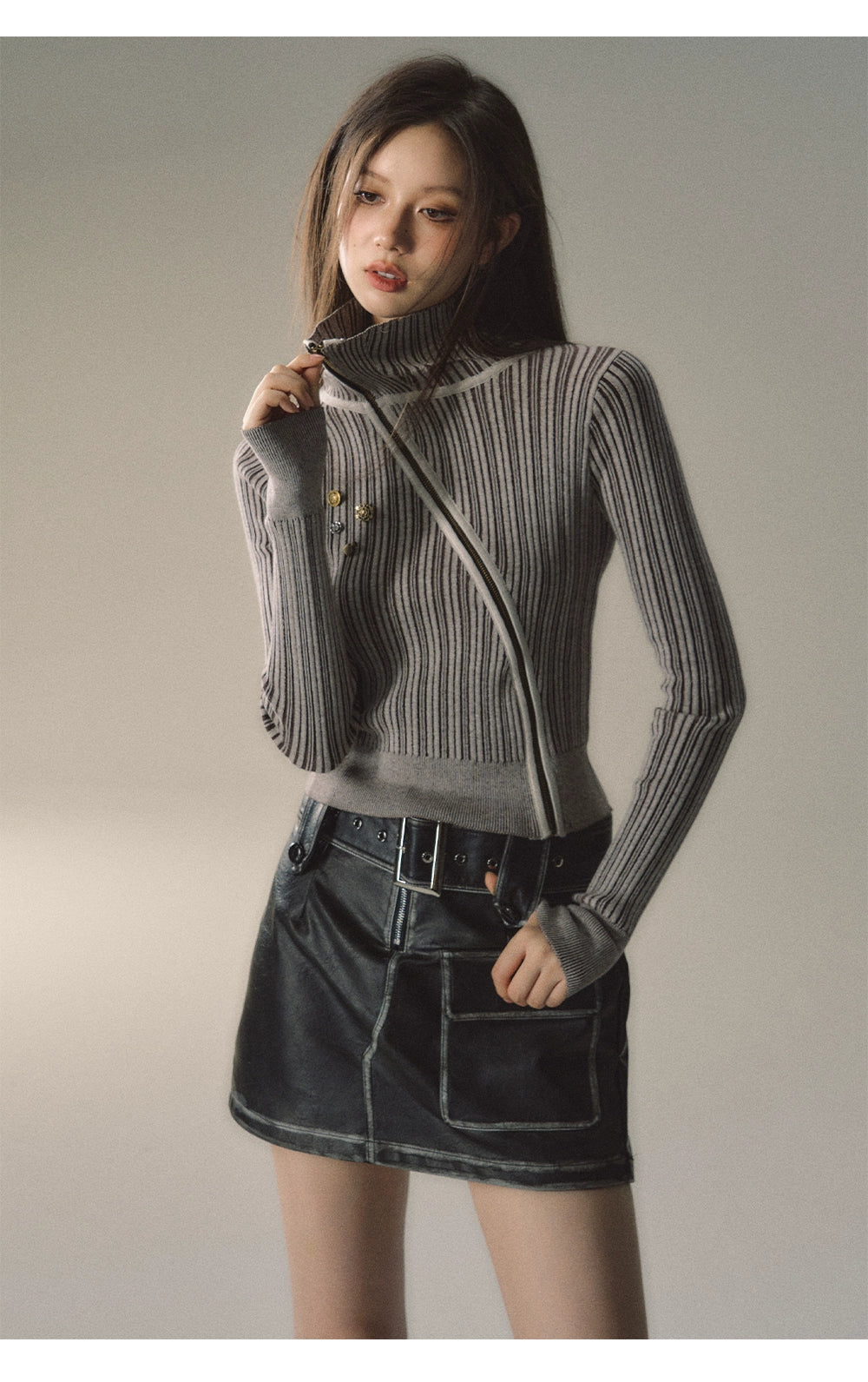 Mocha &amp; Red Zipper Striped Turtleneck - CHINASQUAD