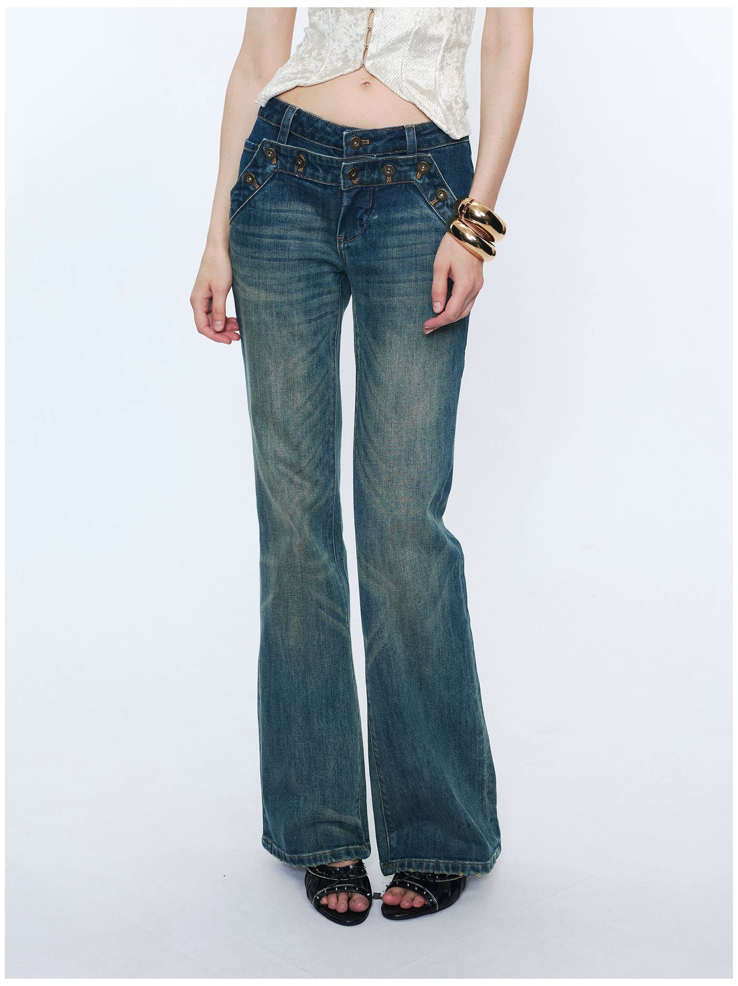 بنطال جينز واسع بخصر مزدوج ممزق بتصميم عتيق
