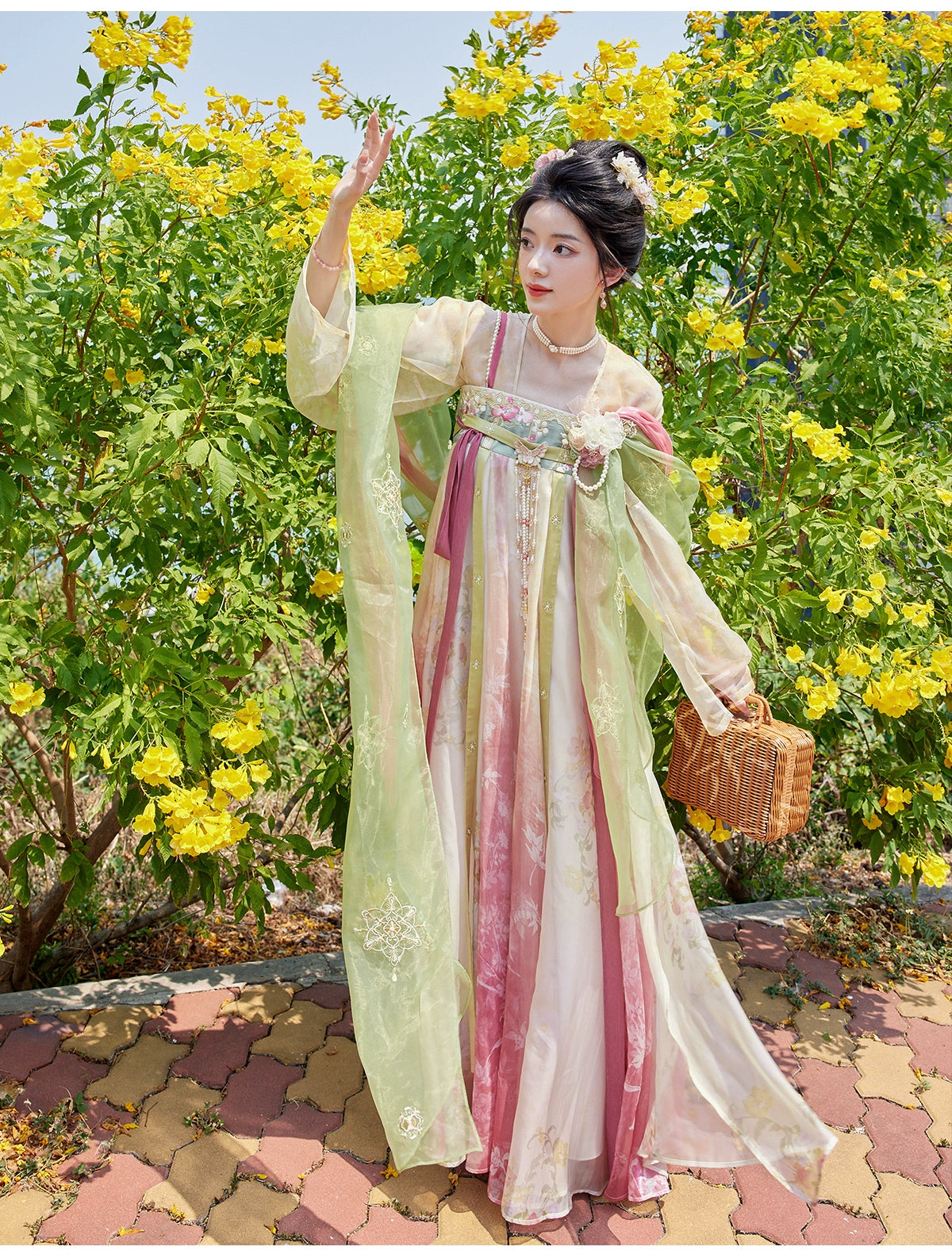 &quot;佩玉春风&quot; Hanfu Silk Cape &amp; Accessories