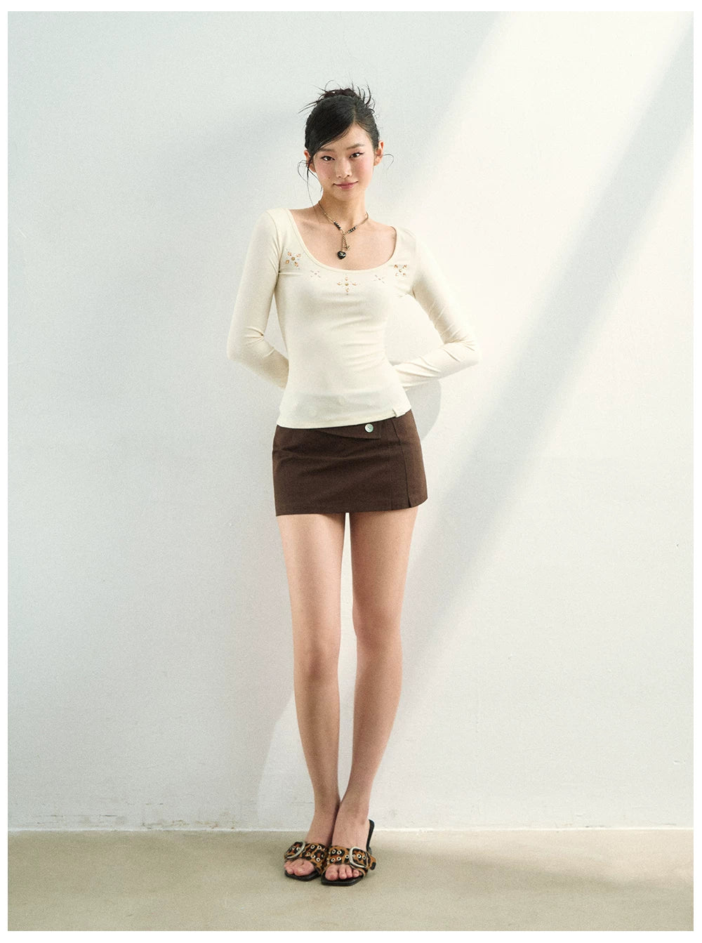 Rhinestone Embellished French U-Neck Knit TT-Shirts