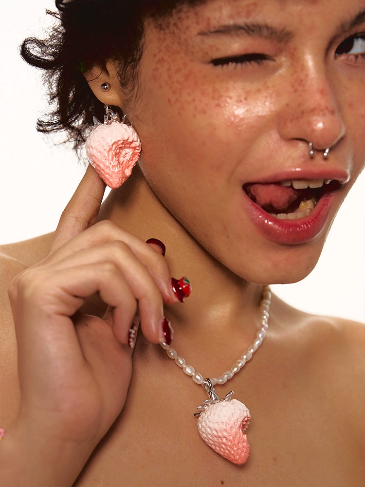 One-mouthful Strawberry Earrings