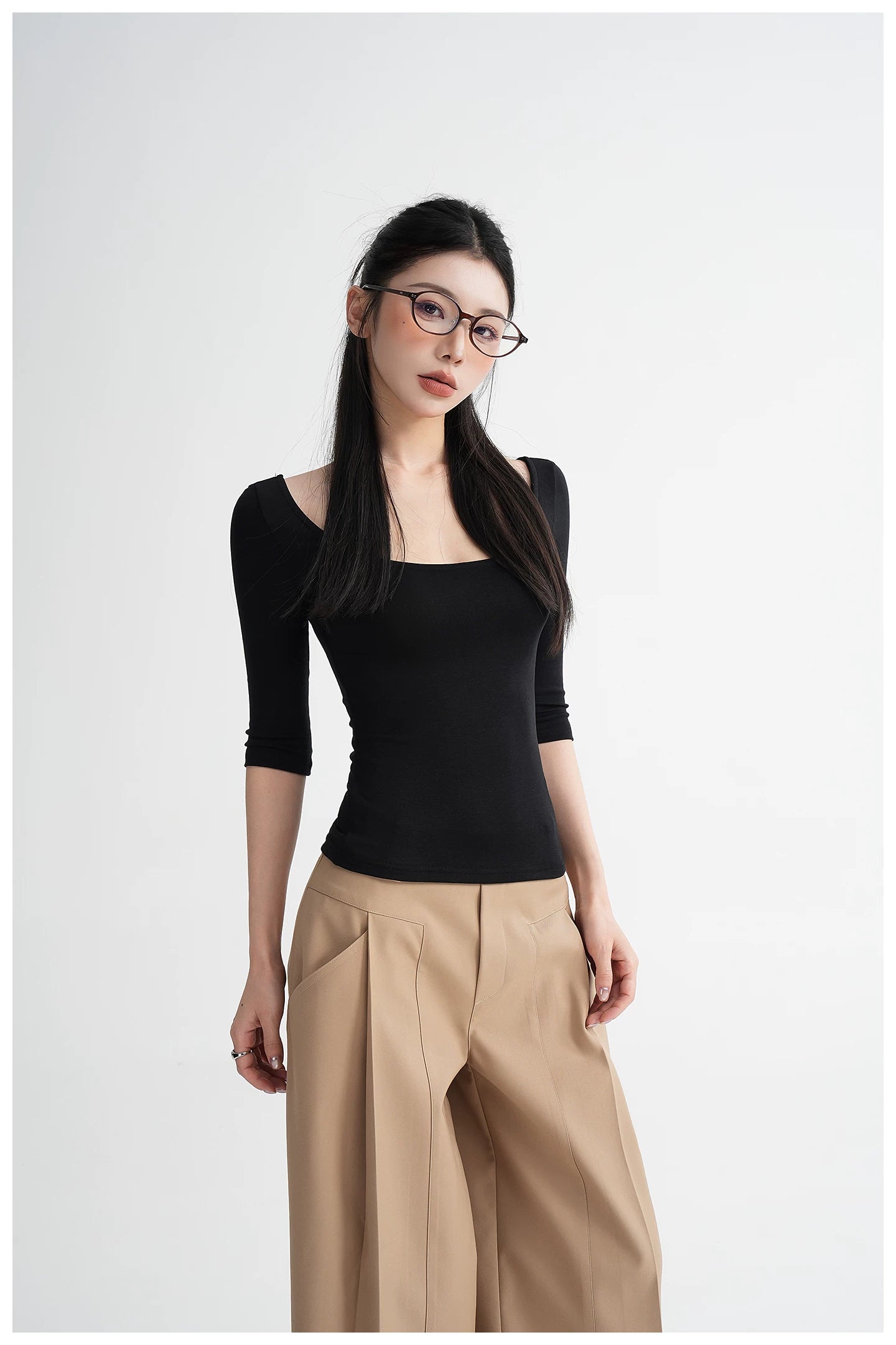 Lyocell Open-Back Fitted Mid-Sleeve T-Shirt