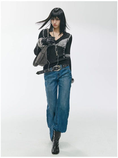 V-Neck Lamb Wool Slim-Fit Knit Sweater