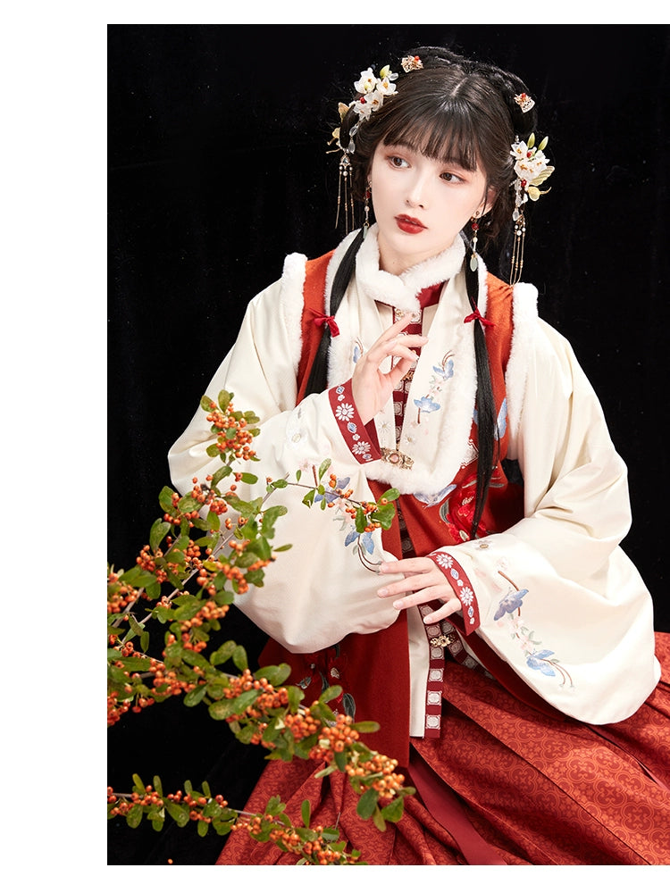 &quot;轻花蝶影&quot;Ming-Dynasty Hanfu Set - CHINASQUAD