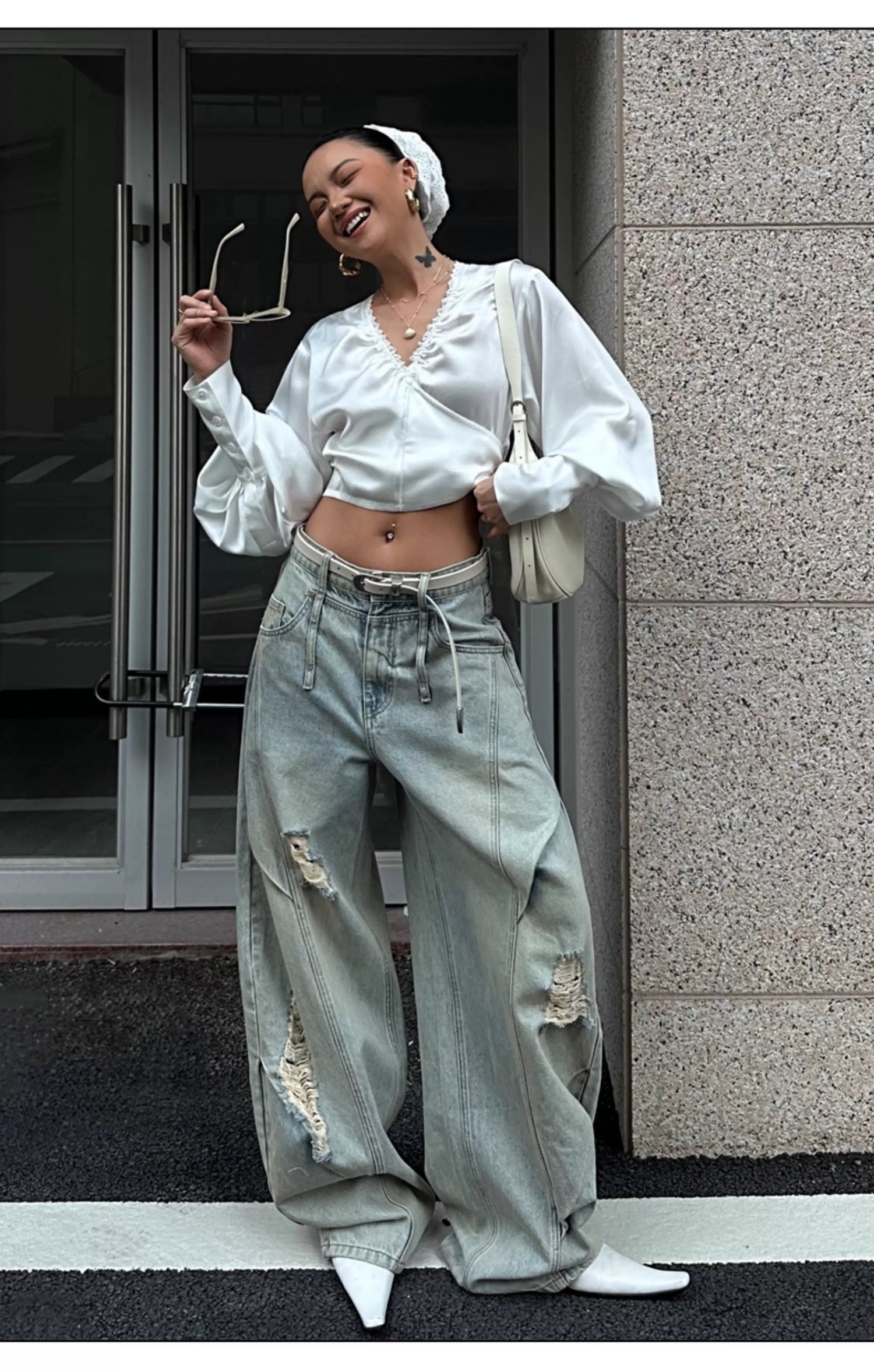 Washed Distressed Balloon-Fit Denim Jeans