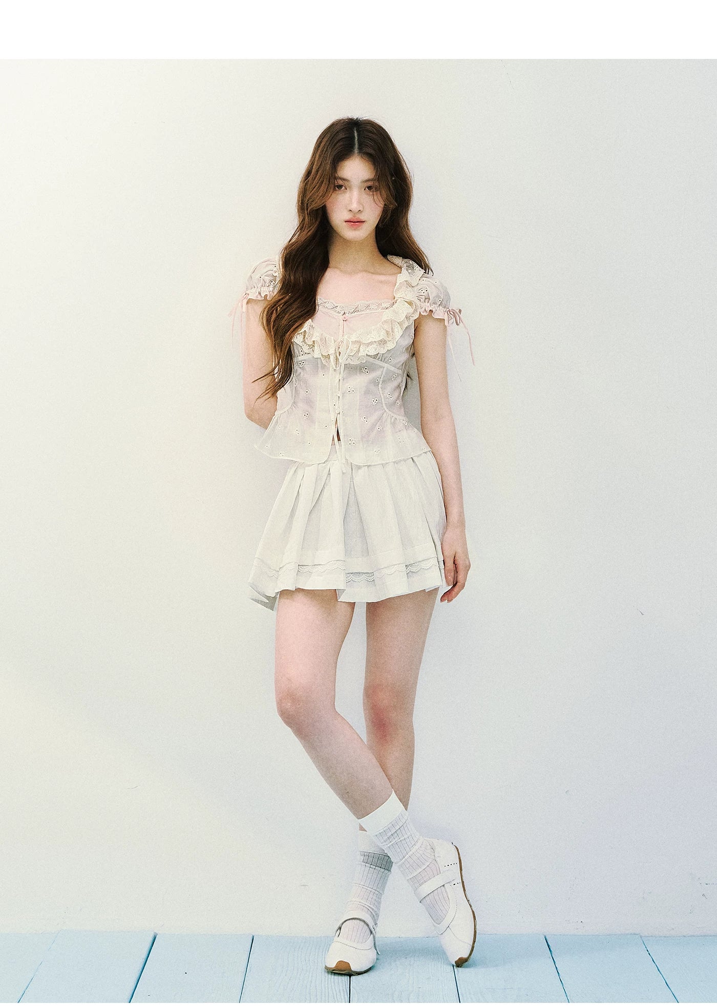 Layered Lace Lyocell Puff Sleeve Blouse