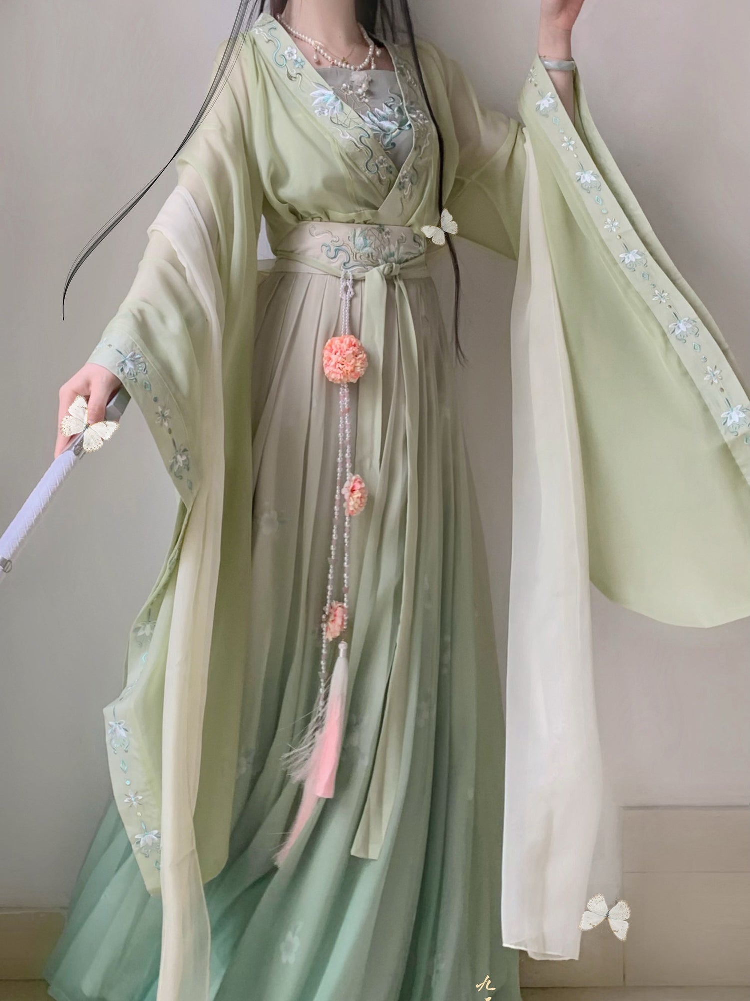 &quot;爱莲说&quot; Jin Dynasty Style Large Sleeves Hanfu - CHINASQUAD