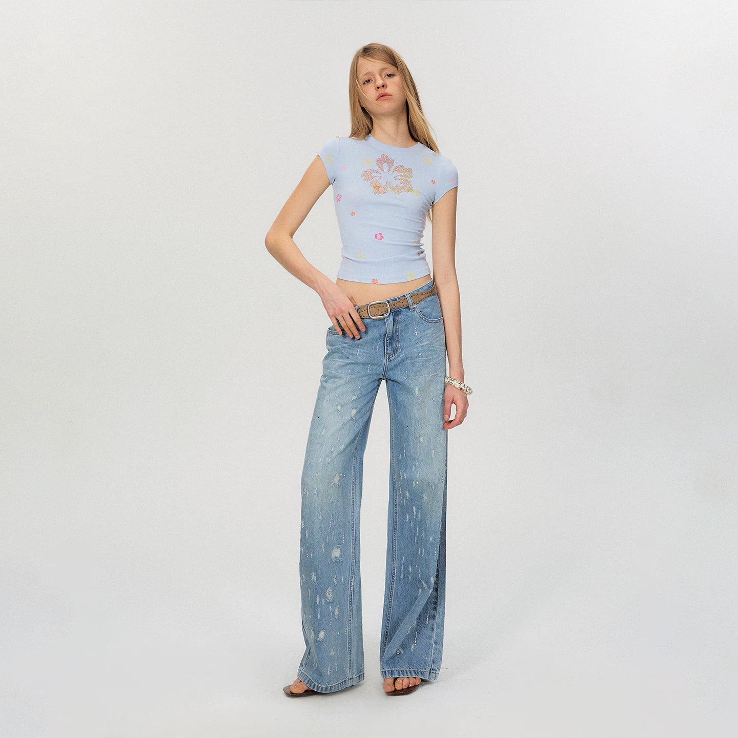 Rhinestone Floral Print Slim Fit Cropped T-Shirt