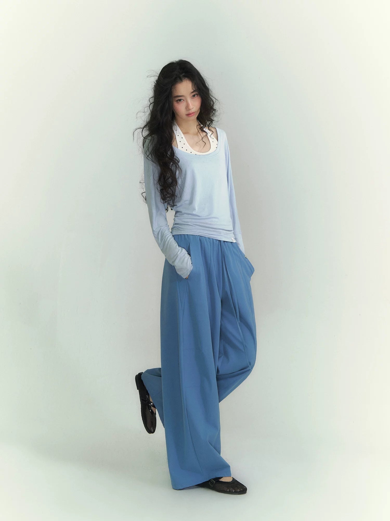 Airy Flow Wide-Leg Sculpted Pants