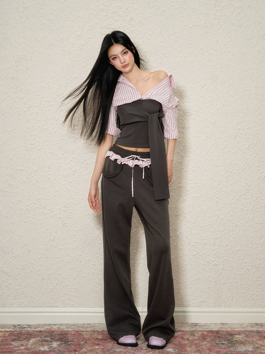FINAL SALE：Agam Studio Gray Color-Block Tie Top – view 7
