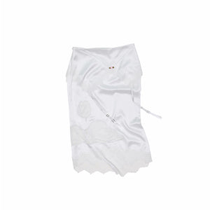 White / M
