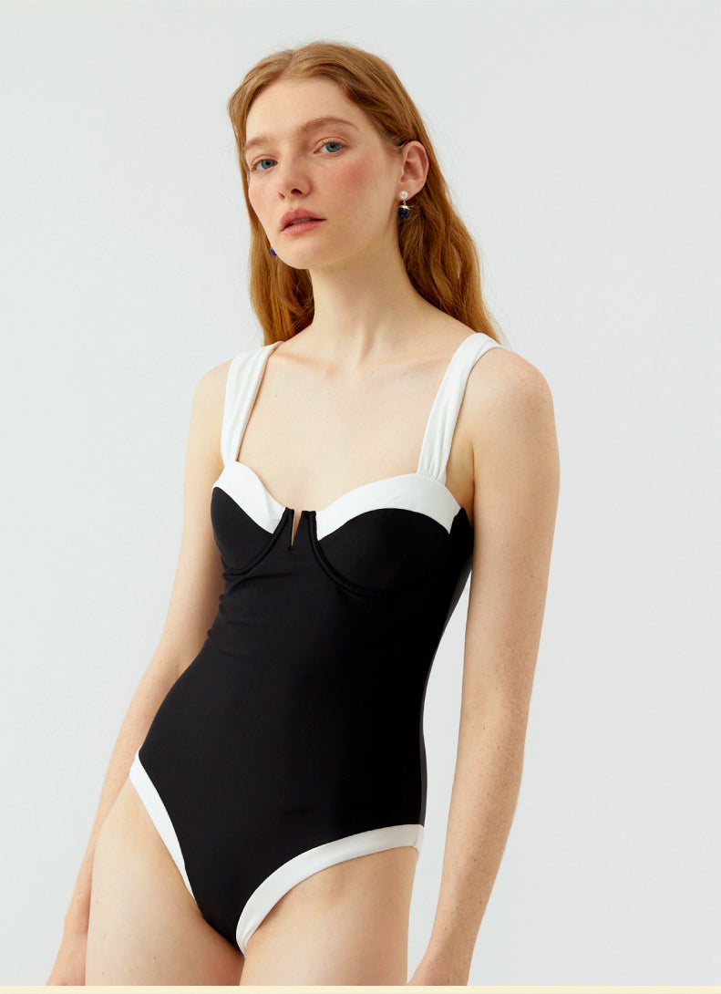 Color-block Square Neck Swimsuit