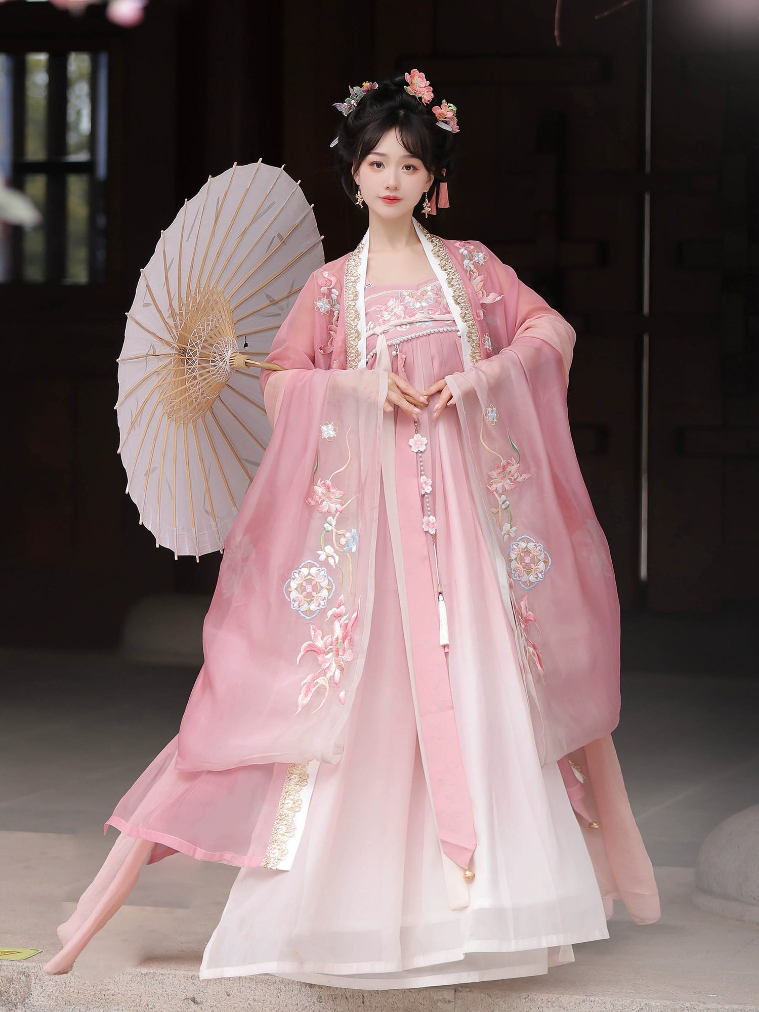 &quot;远山芙蓉&quot; Tang Dynasty Hanfu Set