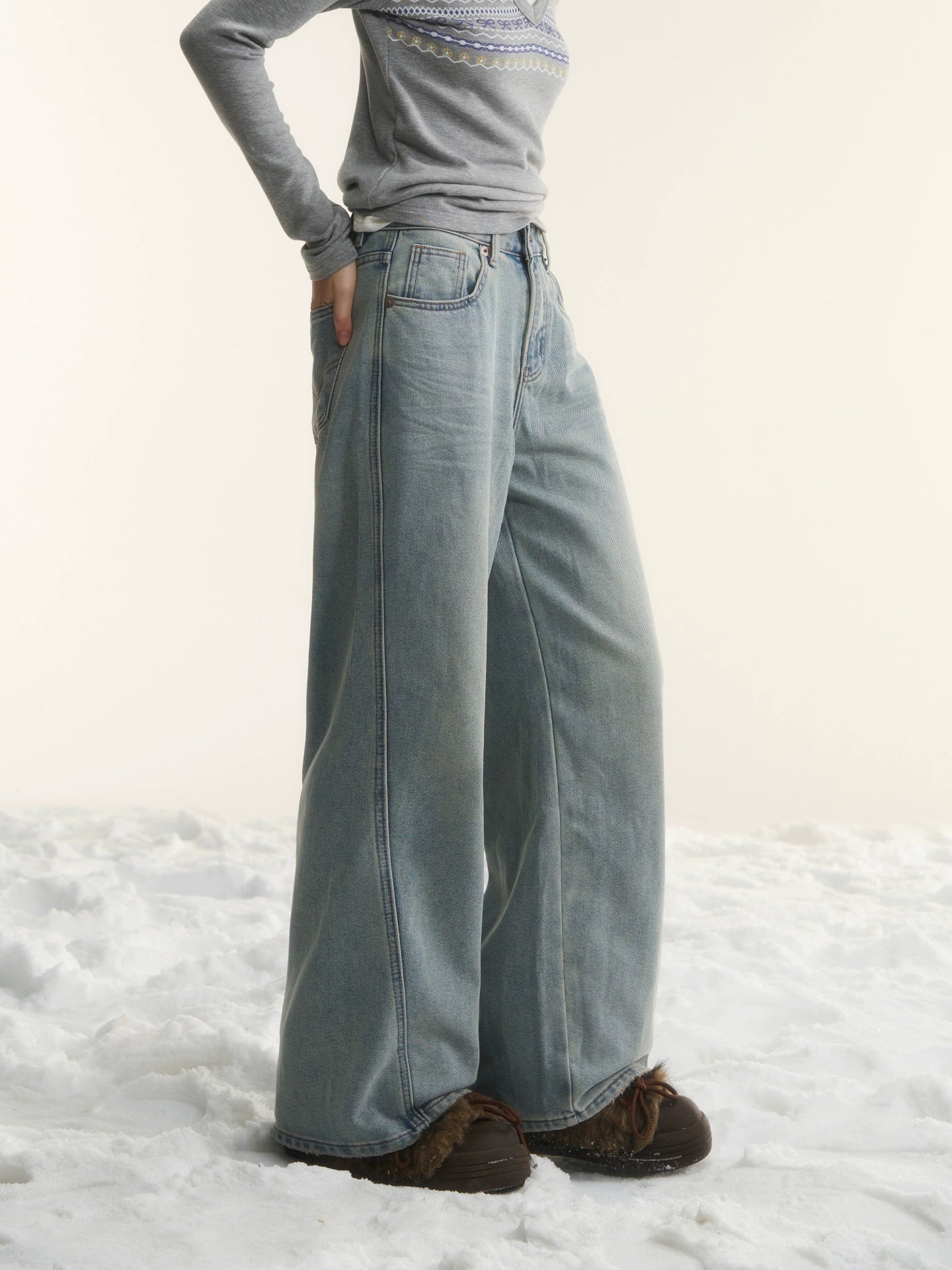 Washed Distressed Straight-Leg Denim Jeans