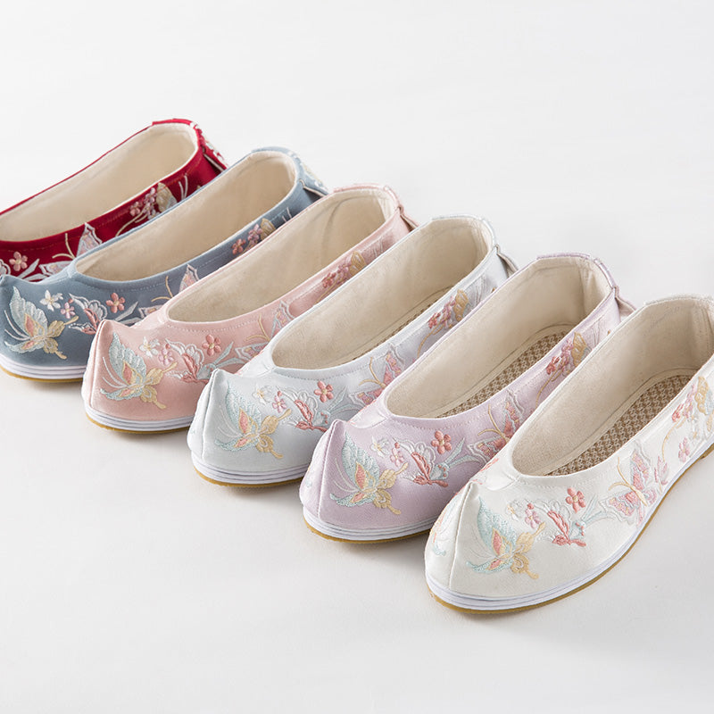 &quot;Butterfly&quot; Embroidered Flat &amp; Heels Hanfu Shoes - CHINASQUAD