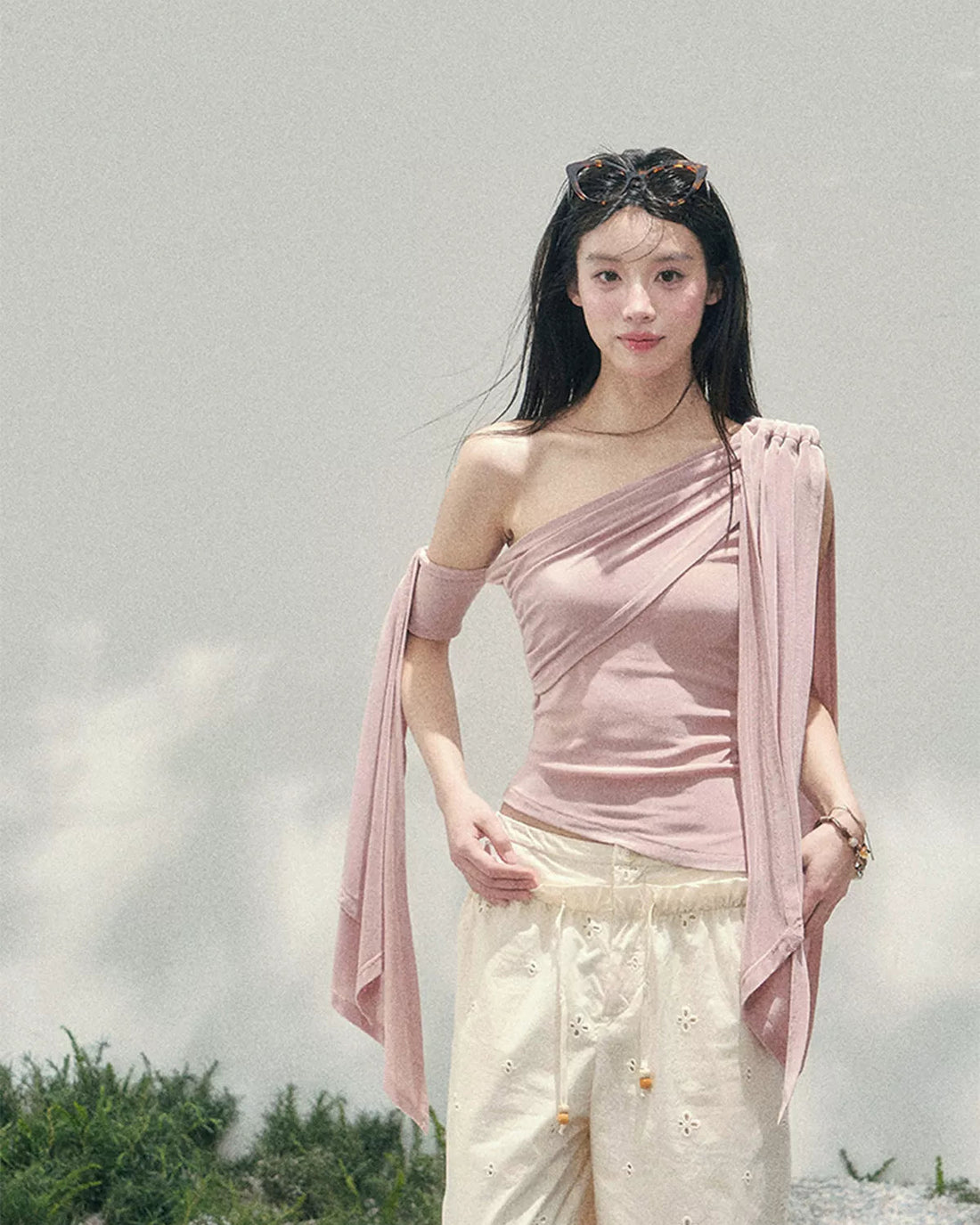 AOMALM Coral Pink One-Shoulder Ribbon Blouse – Pink
