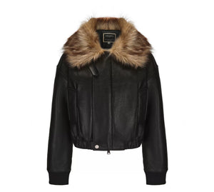 Black / M