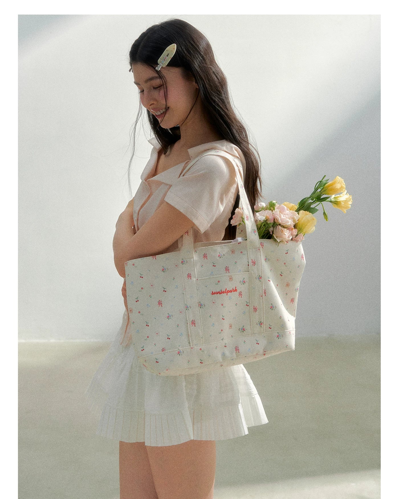 Vintage Hand-Drawn Floral Canvas Tote Bag