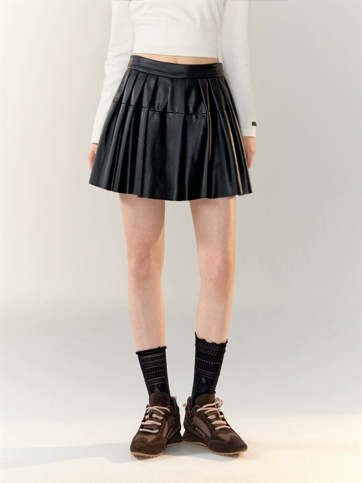 Black PU Split Pleated Leather Skirt