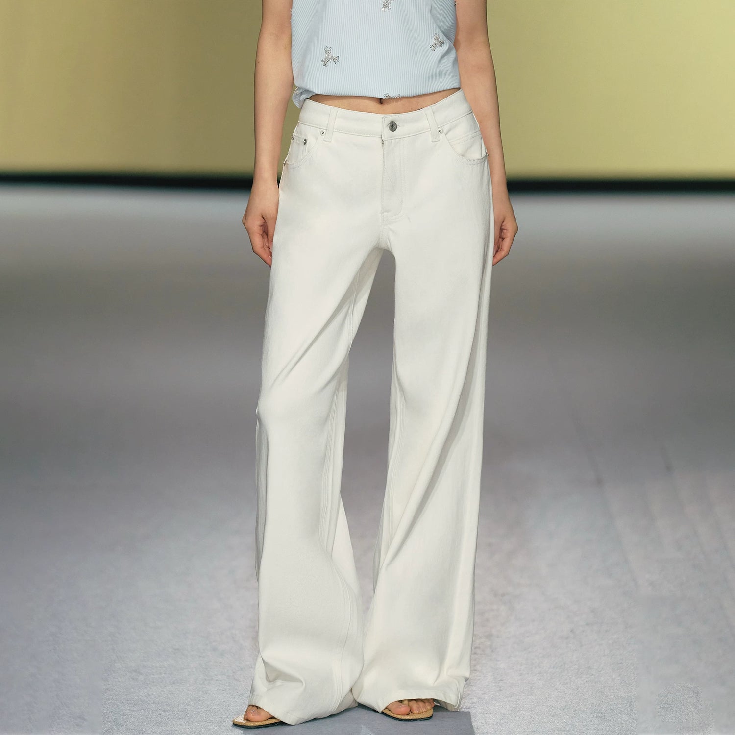 Zebra-Detail Straight Wide-Leg Jeans