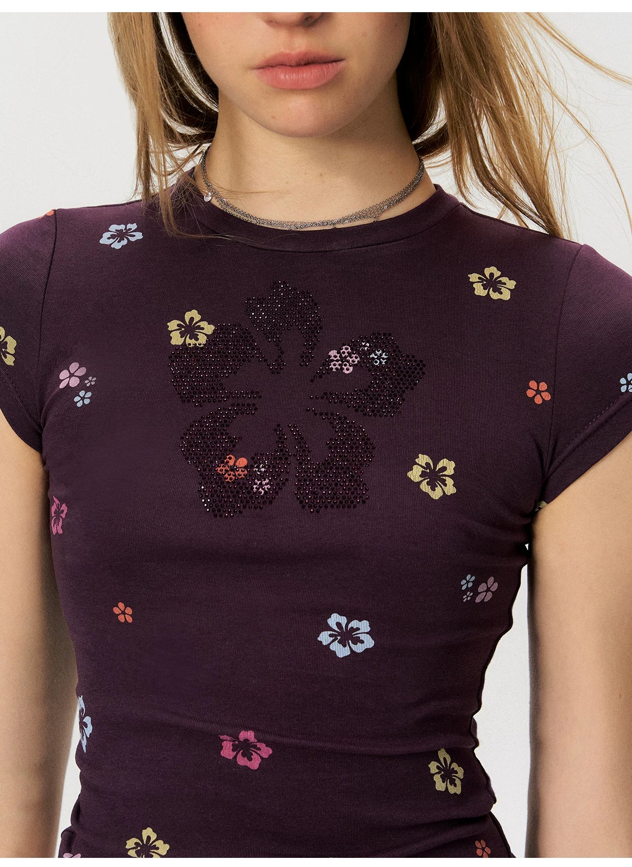 Rhinestone Floral Print Slim Fit Cropped T-Shirt