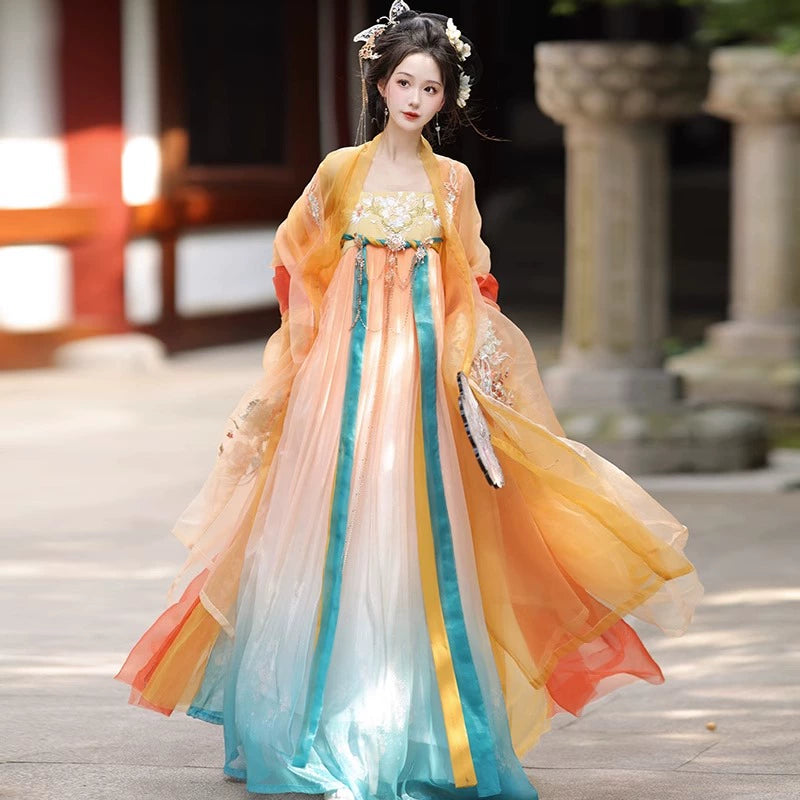 &quot; 游鲤听雨&quot; Tang Dynasty hanfu set