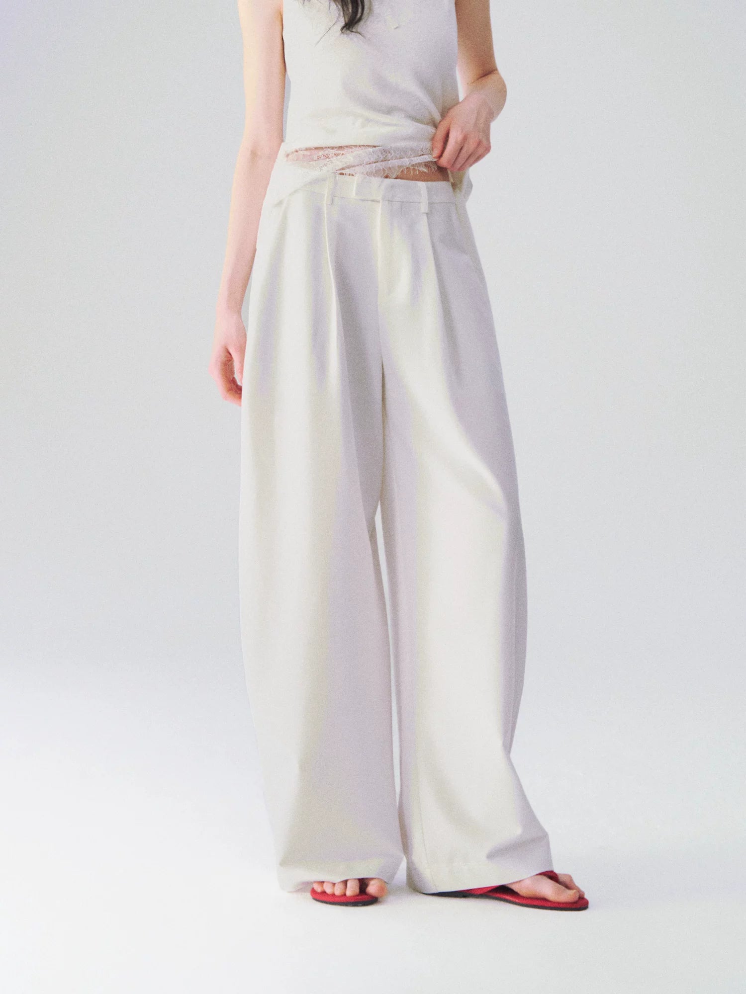 Relaxed Tailored Wide-Leg Trousers