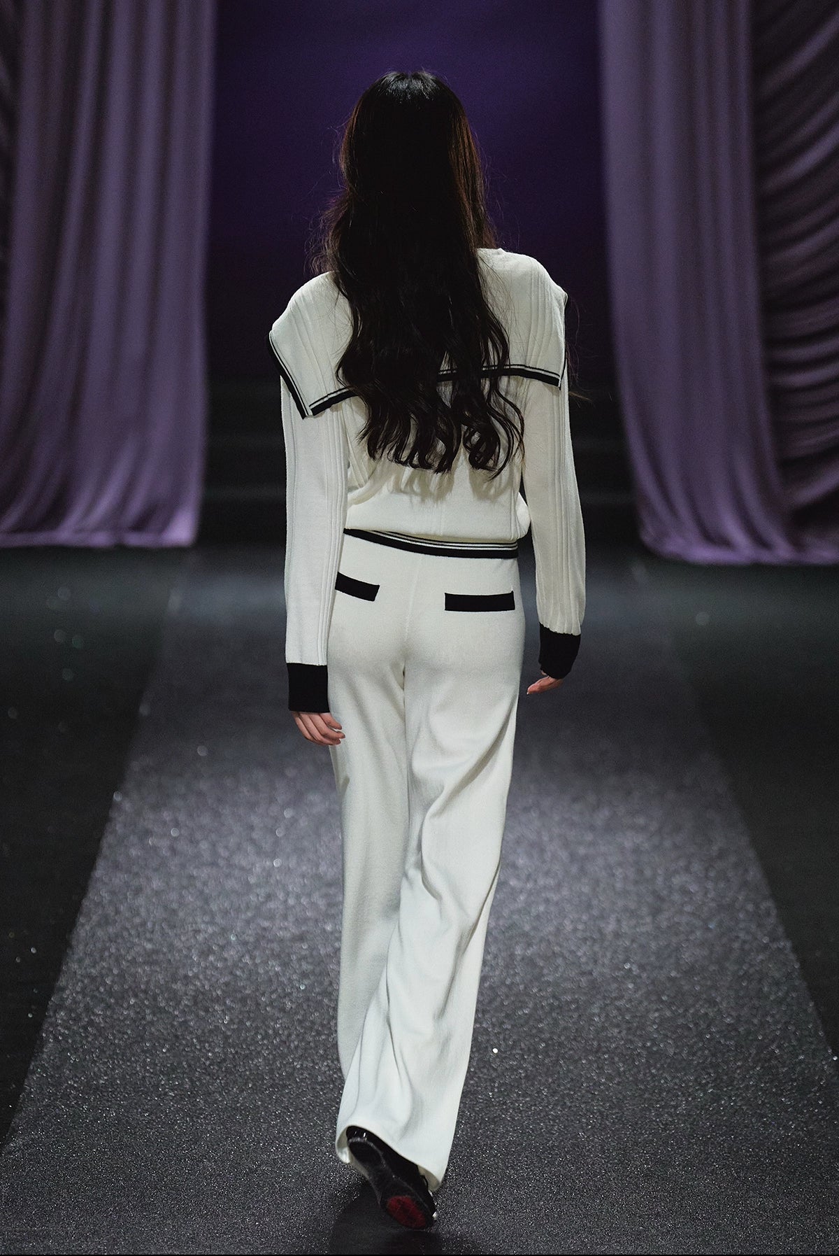 Sailor V-neck pullover &amp; Quilted Straight Pants Set