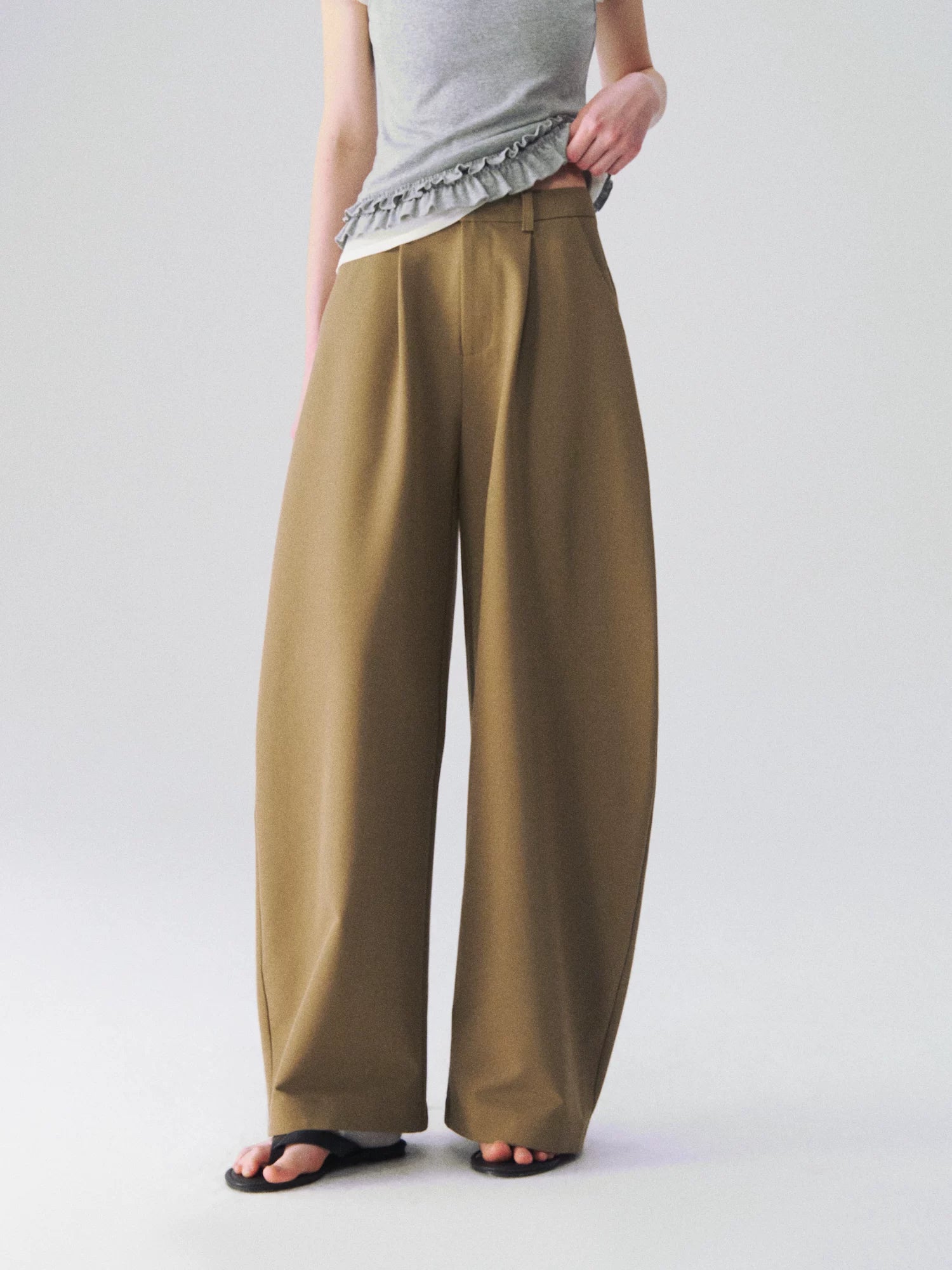 Relaxed Tailored Wide-Leg Trousers