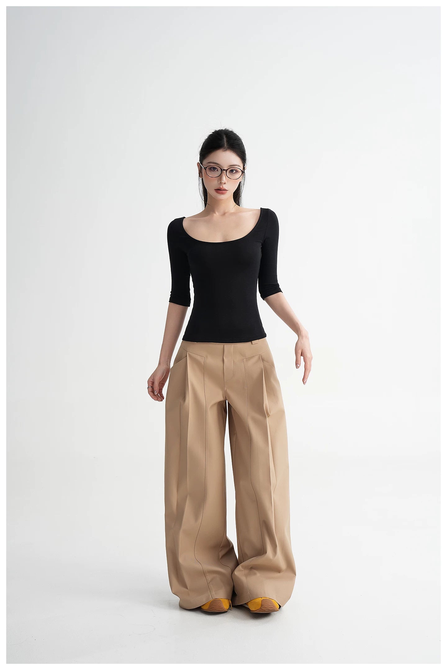 Lyocell Open-Back Fitted Mid-Sleeve T-Shirt